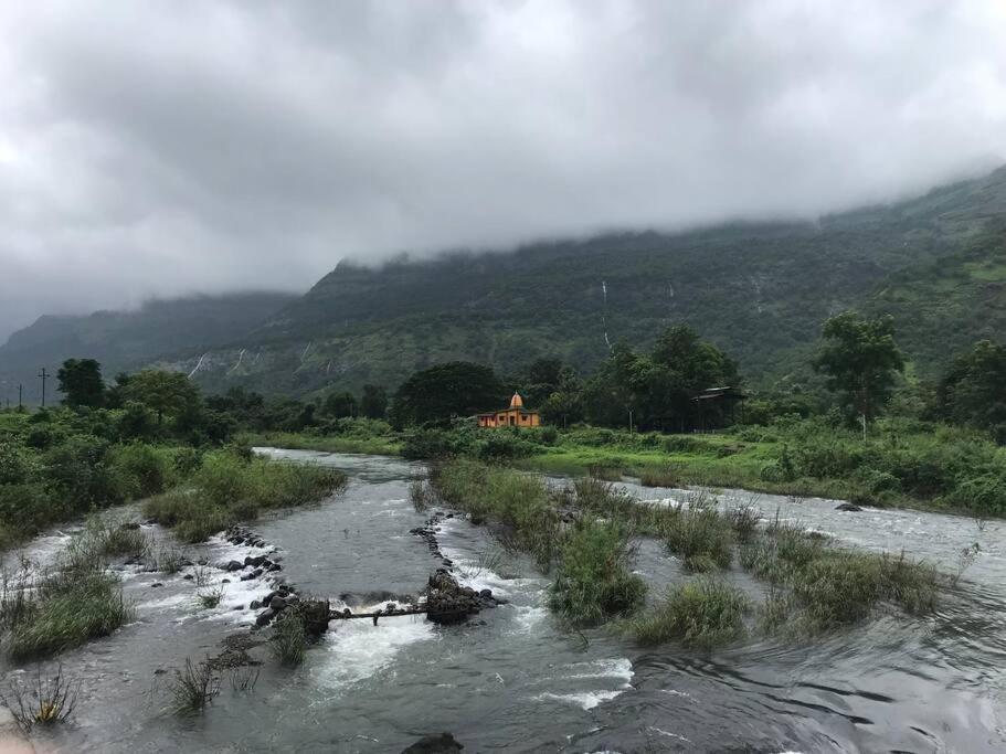 Shangri-La Valley Retreat Karjat Eksteriør bilde